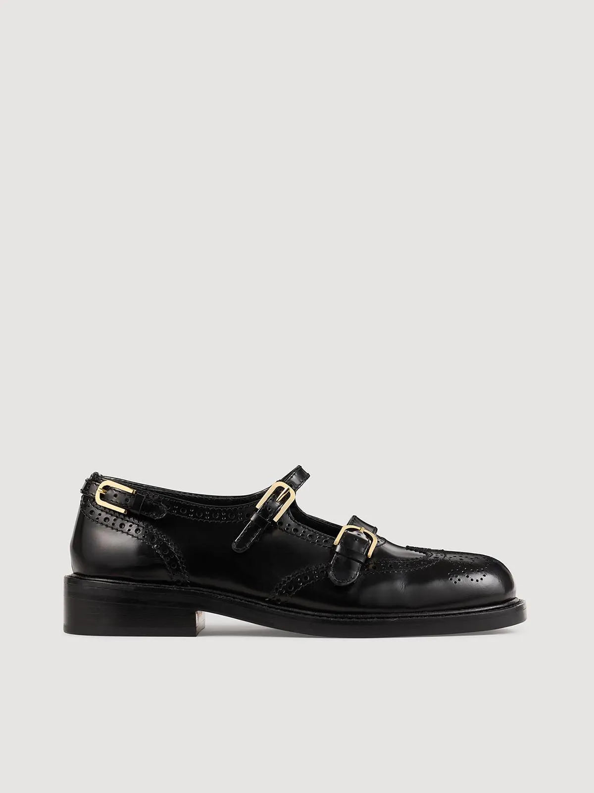 Women's shoes